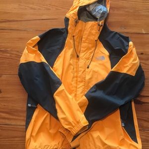 The North Face Men’s Rain Jacket